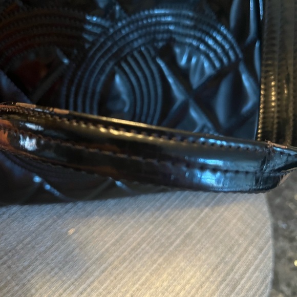 AUTH Chanel Matelasse black patent  quilted tote bag - Picture 9 of 11